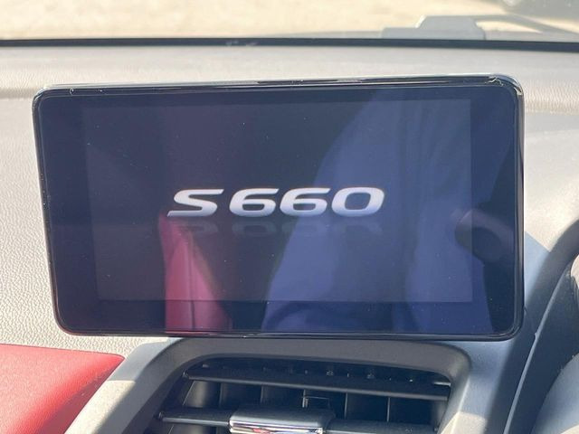 �yOP�Z���^�[�f�B�X�v���C�zHonda�����i�r�A�v���uinternavi POCKET(�L��)�v���N�������X�}�[�g�t�H�����Ȃ��΃f�B�X�v���[�ɕ\���\�B�܂��A�^�]���ɂ�����O�㍶�E��G�Ȃǂ��\��