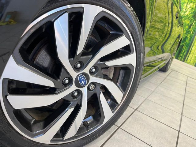 �y18�C���`�A���~�z�C�[���z�O�ςɃ}�b�`�����A���~�z�C�[���𑕒����Ă���܂��B�e��A���~�z�C�[����A�X�^�b�h���X�^�C�����戵�����Ă���܂��B���񂲑��k����������