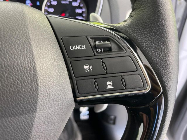 三菱 エクリプスクロス 2.2 ブラック エディション ディーゼル 4WD