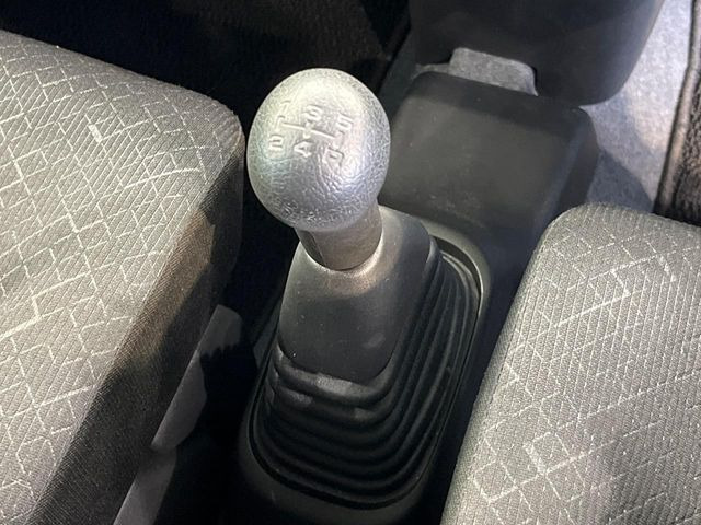 �y5��MT�z