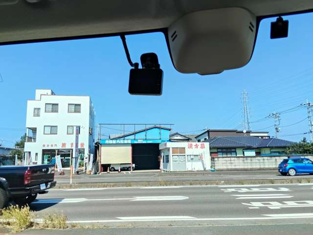 前後タイプ♪いざという時の録画機能!より安心してドライブが可能です。