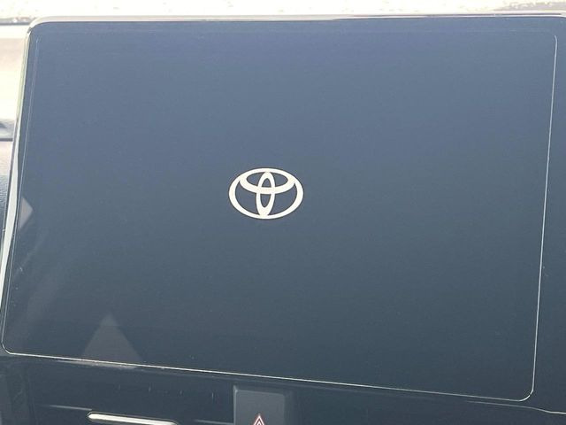 【10.5インチナビ】高級感とインパクトのある大画面ナビを装備。各種オーディオ操作はもちろん、スマホ連携もできる利便性の高いナビです♪