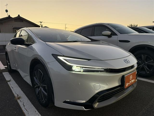 プリウス(トヨタ) 2.0 Z　ワンオーナー 禁煙車 純正12.3インチナビ 中古車画像