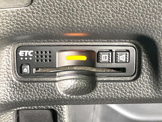 【ETC】高速道路の料金所をストレスなく通過!話題のスポットやサービスエリアに多い「スマートIC」利用時は必須のアイテムです。当店でセットアップを実施、ご納車当日からすぐにご利用いただけます!