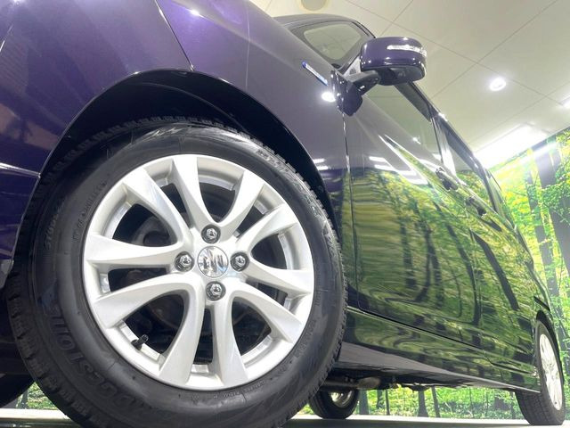 �y����15�C���`�A���~�z�C�[���z�O�ςɃ}�b�`���������A���~�z�C�[���𑕒����Ă���܂��B�e��ЊO�A���~�z�C�[����A�X�^�b�h���X�^�C�����戵�����Ă���܂��B���񂲑��k����������