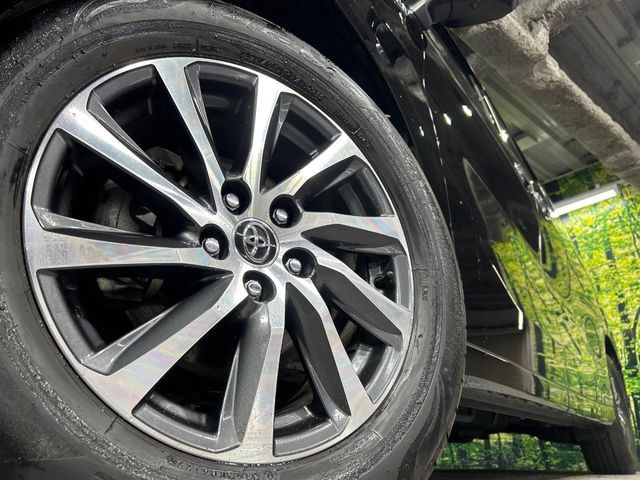 �y����17�C���`�A���~�z�C�[���z�O�ςɃ}�b�`���������A���~�z�C�[���𑕒����Ă���܂��B�e��ЊO�A���~�z�C�[����A�X�^�b�h���X�^�C�����戵�����Ă���܂��B���񂲑��k����������
