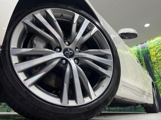�y����19�C���`�A���~�z�C�[���z�O�ςɃ}�b�`���������A���~�z�C�[���𑕒����Ă���܂��B�e��ЊO�A���~�z�C�[����A�X�^�b�h���X�^�C�����戵�����Ă���܂��B���񂲑��k����������