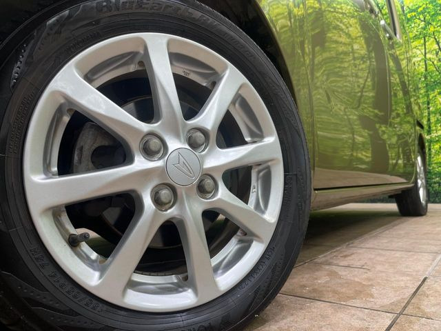�y����14�C���`�A���~�z�C�[���z�O�ςɃ}�b�`���������A���~�z�C�[���𑕒����Ă���܂��B�e��ЊO�A���~�z�C�[����A�X�^�b�h���X�^�C�����戵�����Ă���܂��B���񂲑��k����������