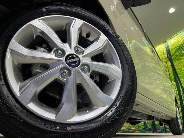 �y����14�C���`�A���~�z�C�[���z�O�ςɃ}�b�`���������A���~�z�C�[���𑕒����Ă���܂��B�e��ЊO�A���~�z�C�[����A�X�^�b�h���X�^�C�����戵�����Ă���܂��B���񂲑��k����������
