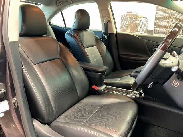 �^�]�Ȃ��L�X�Ƃ��Ă���^�]���₷�������������Ă��܂��������N���[�j���O�����{�ς݂ł��B