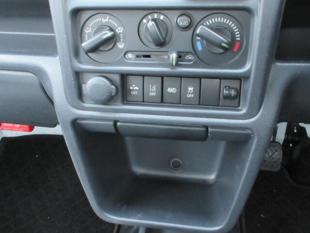�y�S�ԕۏؕt�z�I���b�N�XU-CAR�ł͑S�ԕۏؕt�Ŕ̔����Ă���܂��B�X�Ȃ���S�����߂���ɂ͗L���Ŕ[�Ԍ�2�N�Ԃ܂ŕۏ؉����ł���v���������p�ӂ��Ă���܂��̂ł��C�y�ɂ����k���������܂��B