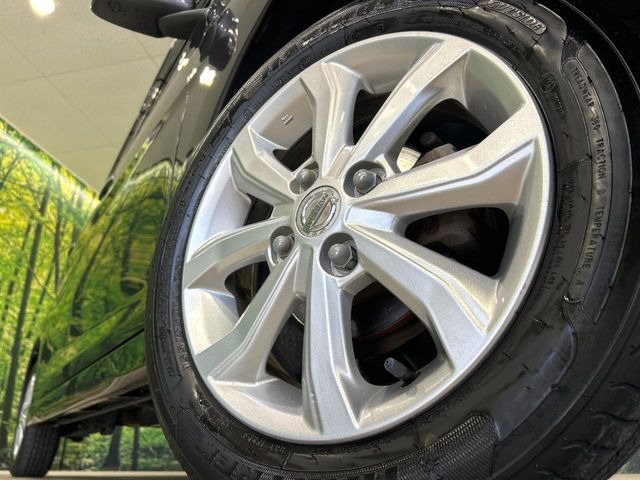 �y����14�C���`�A���~�z�C�[���z�O�ςɃ}�b�`���������A���~�z�C�[���𑕒����Ă���܂��B�e��ЊO�A���~�z�C�[����A�X�^�b�h���X�^�C�����戵�����Ă���܂��B���񂲑��k����������