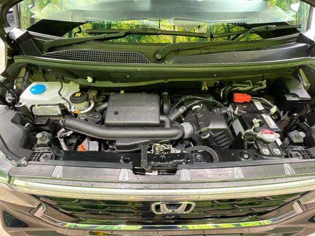 親切・丁寧な専門メカニックスタッフが応対!・車検・点検整備・事故等の修理などアフターサービスも安心。お車のカスタマイズもネクステージのサービススタッフまでご相談ください!