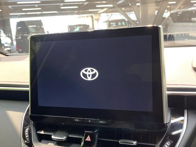 �y10.5�C���` �f�B�X�v���C�I�[�f�B�I�z���ʂ̃f�B�X�v���C��AppleCarPlay��AndroidAuto�����p�\�B�傫�ȉ�ʂŃX�}�z�i�r�A�v���������p���������܂���