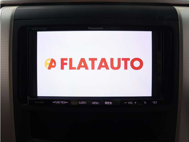 �ySTRADA�i�r�Q�[�V�����V�X�e�������zCD��DVD�Đ��A�����^���@�\�ȂǑ��ʂȋ@�\����葵���Ă���܂�!