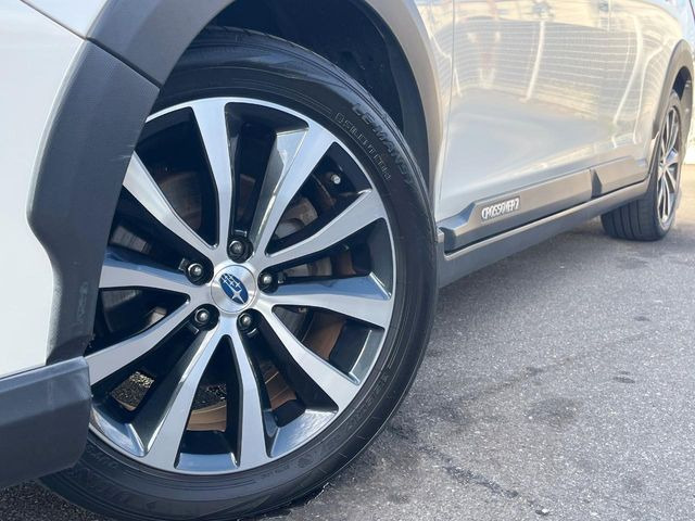 �y����17�C���`�A���~�z�C�[���z�O�ςɃ}�b�`���������A���~�z�C�[���𑕒����Ă���܂��B�e��ЊO�A���~�z�C�[����A�X�^�b�h���X�^�C�����戵�����Ă���܂��B���񂲑��k����������