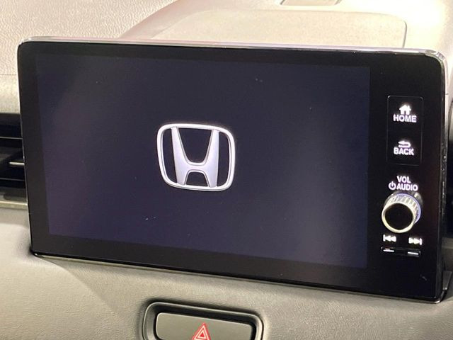 【9インチ ホンダコネクトディスプレイ】視認性の高い大画面ディスプレイでナビの使用や、お持ちのスマートフォンと連携したbluetoothでの音楽再生が可能です♪