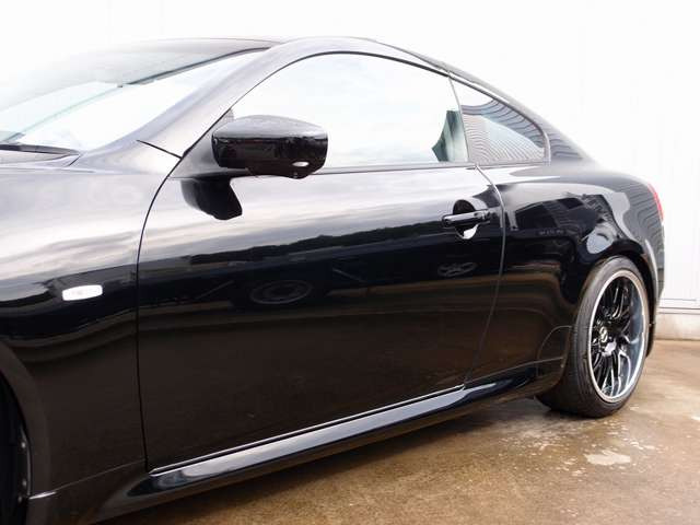 Bluetooth�ڑ�/�o�b�N�J����/�T�C�h�J����/�p�h���V�t�g/�O�ȃV�[�g�q�[�^�[/�V�[�g�������[X2/���u���[�L/���/�L�^��