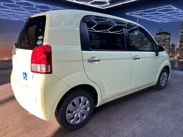 全国登録納車可能です☆ご自宅や勤務先などの指定先までまでお運びしますので遠方の方でも安心。