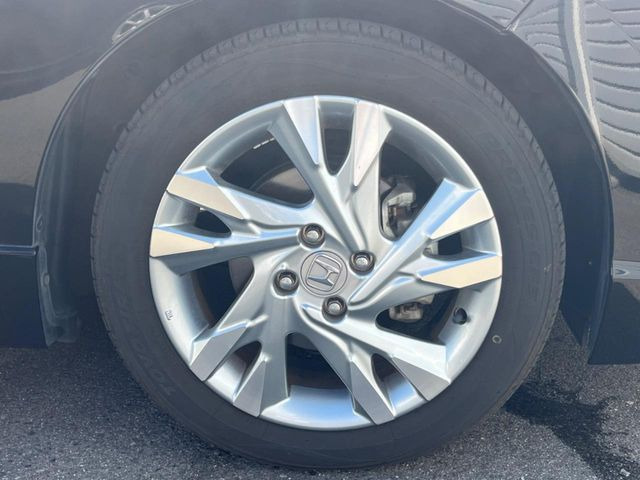 �y����16�C���`�A���~�z�C�[���z�O�ςɃ}�b�`���������A���~�z�C�[���𑕒����Ă���܂��B�e��ЊO�A���~�z�C�[����A�X�^�b�h���X�^�C�����戵�����Ă���܂��B���񂲑��k����������