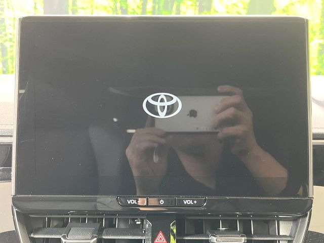 �y10.5�C���` �f�B�X�v���C�I�[�f�B�I�z���ʂ̃f�B�X�v���C��AppleCarPlay��AndroidAuto�����p�\�B�傫�ȉ�ʂŃX�}�z�i�r�A�v���������p���������܂���