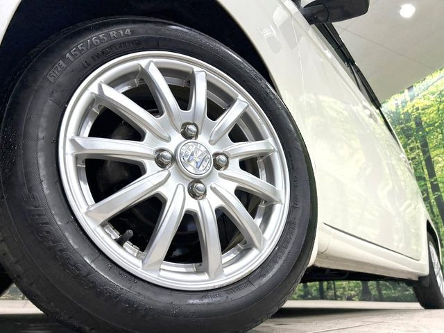 �y����14�C���`�A���~�z�C�[���z�O�ςɃ}�b�`���������A���~�z�C�[���𑕒����Ă���܂��B�e��ЊO�A���~�z�C�[����A�X�^�b�h���X�^�C�����戵�����Ă���܂��B���񂲑��k����������