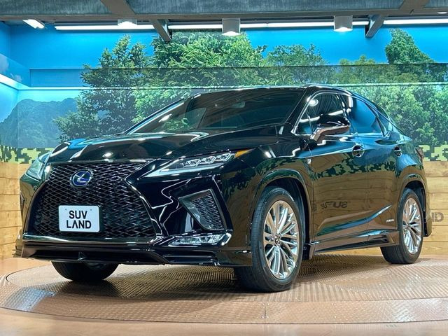 【TRDエアロ】人気のTRDエアロを装備!クルマの外観がよりスタイリッシュになり、街中で存在感あふれる1台に♪将来買い替える時にもリセールに影響しやすく、価値ある人気の装備です!