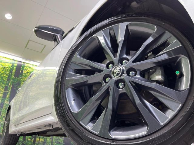 �y����17�C���`�A���~�z�C�[���z�O�ςɃ}�b�`���������A���~�z�C�[���𑕒����Ă���܂��B�e��ЊO�A���~�z�C�[����A�X�^�b�h���X�^�C�����戵�����Ă���܂��B���񂲑��k����������