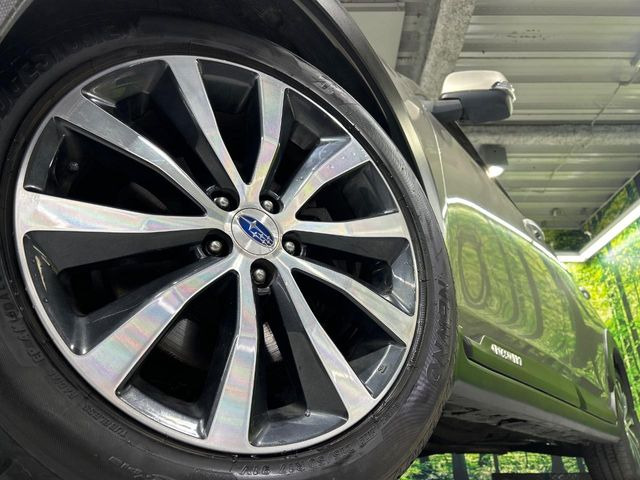 �y����17�C���`�A���~�z�C�[���z�O�ςɃ}�b�`���������A���~�z�C�[���𑕒����Ă���܂��B�e��ЊO�A���~�z�C�[����A�X�^�b�h���X�^�C�����戵�����Ă���܂��B���񂲑��k����������