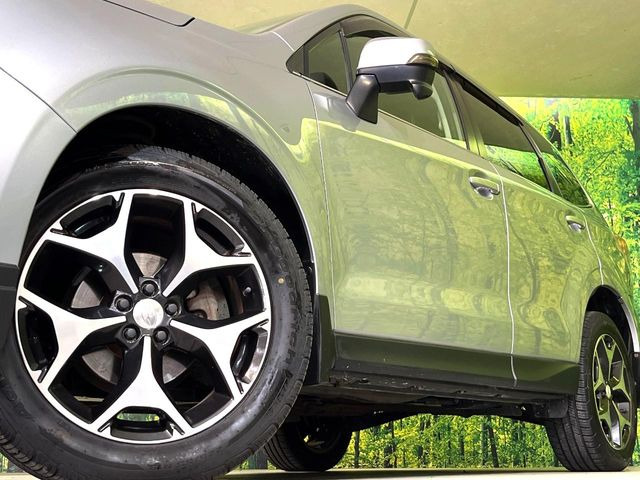 �O�ςɃ}�b�`���������A���~�z�C�[���𑕒����Ă���܂��B�e��ЊO�A���~�z�C�[����A�X�^�b�h���X�^�C�����戵�����Ă���܂��B���񂲑��k����������