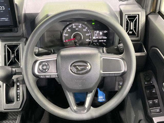 �y�X�e�A�����O�X�C�b�`�z�^�]���A�O������ڐ������炷���ƂȂ��A�I�[�f�B�I���̑��삪�\�ȕ֗��@�\!���S&���K�ȃh���C�u�����o���Ă���܂���