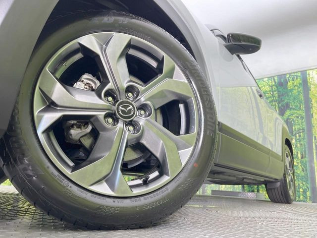 �y�����A���~�z�C�[���z�O�ςɃ}�b�`���������A���~�z�C�[���𑕒����Ă���܂��B�e��ЊO�A���~�z�C�[����A�X�^�b�h���X�^�C�����戵�����Ă���܂��B���񂲑��k����������