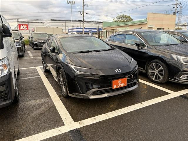 プリウス(トヨタ) 2.0 G E-Four 4WD　ワンオーナー 禁煙車 8インチ純正ナビ 中古車画像