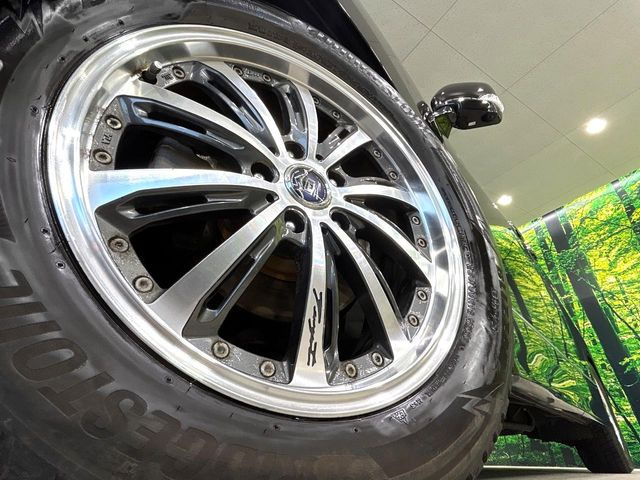 �y18�C���`�A���~�z�C�[���z�O�ςɃ}�b�`�����A���~�z�C�[���𑕒����Ă���܂��B�e��A���~�z�C�[����A�X�^�b�h���X�^�C�����戵�����Ă���܂��B���񂲑��k����������