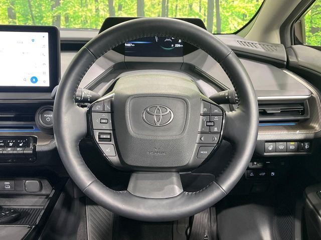 【ステアリングスイッチ】運転中、前方から目線をそらすことなく、オーディオ等の操作が可能な便利機能!安心&快適なドライブを演出してくれます♪