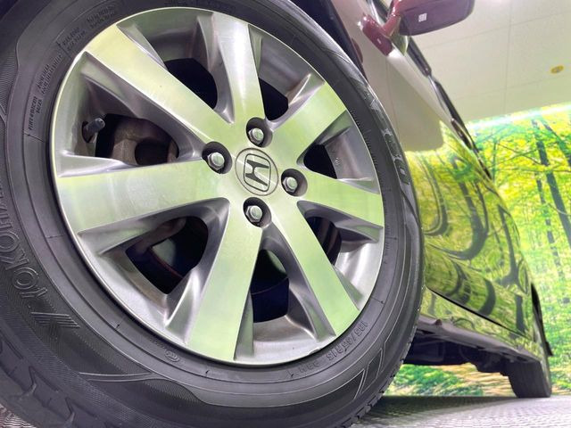 �y����15�C���`�A���~�z�C�[���z�O�ςɃ}�b�`���������A���~�z�C�[���𑕒����Ă���܂��B�e��ЊO�A���~�z�C�[����A�X�^�b�h���X�^�C�����戵�����Ă���܂��B���񂲑��k����������