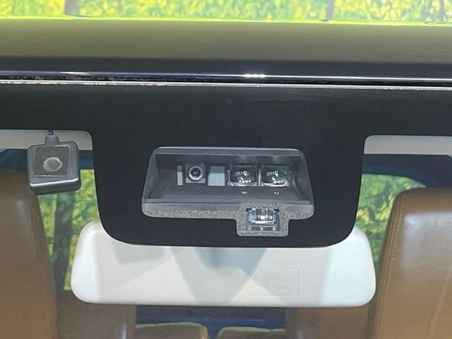 【スズキ セーフティサポート】走行中に前方の車両等を認識し、衝突しそうな時は警報とブレーキで衝突回避と被害軽減をアシスト。より安全にドライブをお楽しみいただけます。