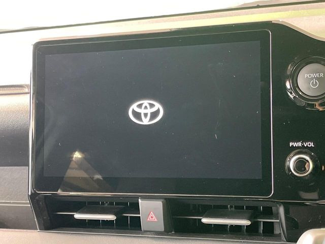 【10.3インチワイドナビ】高級感とインパクトのある大型ワイドナビを装備。各種オーディオ操作はもちろん、横長ワイド画面でのマップ2分割表示など、利便性も高いナビです♪