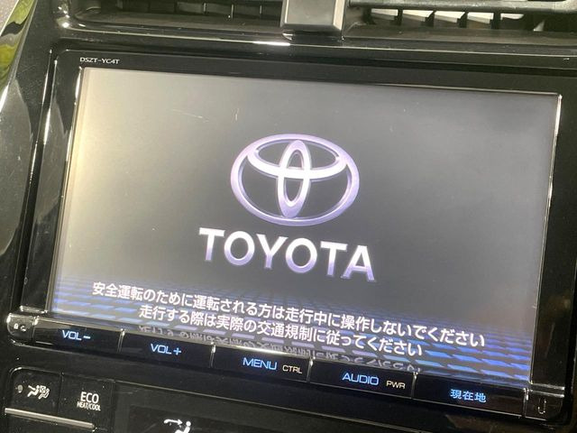 【純正9型ナビ】人気の純正ナビを装備しております。ナビの使いやすさはもちろん、オーディオ機能も充実!キャンプや旅行はもちろん、通勤や買い物など普段のドライブも楽しくなるはず♪