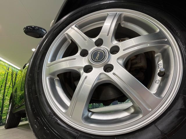 �y16�C���`�A���~�z�C�[���z�O�ςɃ}�b�`�����A���~�z�C�[���𑕒����Ă���܂��B�e��A���~�z�C�[����A�X�^�b�h���X�^�C�����戵�����Ă���܂��B���񂲑��k����������