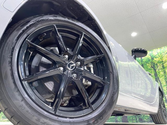 �y����16�C���`�A���~�z�C�[���z�O�ςɃ}�b�`���������A���~�z�C�[���𑕒����Ă���܂��B�e��ЊO�A���~�z�C�[����A�X�^�b�h���X�^�C�����戵�����Ă���܂��B���񂲑��k����������