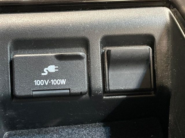 �y1000W�A�N�Z�T���[�R���Z���g�z����d��1000W�܂ł̉Ɠd���g���܂��B�L�����v��X�|�[�c�E�A�E�g�h�A�ł̃A�N�e�B�r�e�B�͂������A�ЊQ�E��d�̍ۂɑ劈���
