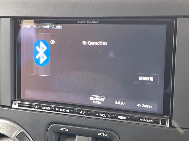 ��Bluetooth:���莝���̃X�}�[�g�t�H���ȂǂƐڑ����A�n���Y�t���[�ʘb��Տꊴ����~���[�W�b�N�Đ������y���݂��������܂��B�����ڑ��ł��̂Ŕς킵��������܂����