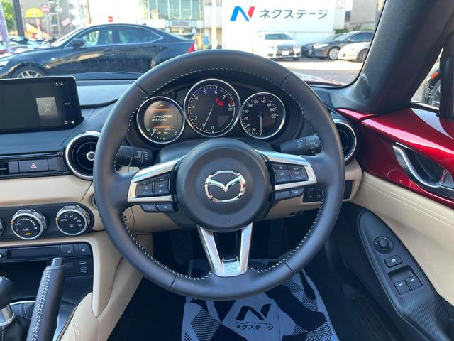 �y�����v�����X�e�A�����O�z�㎿�Ȋv���g�p���邱�ƂŁA��ɂ����������݂ƂĂ��^�]���₷���n���h���ł���