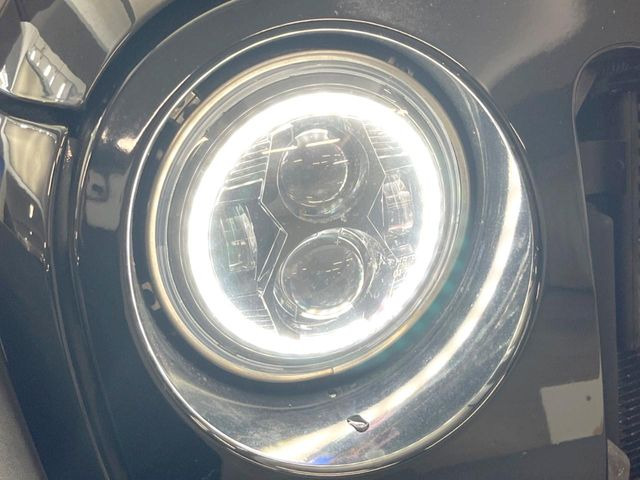 ��LED�w�b�h���C�g:��ԑ��s�����ǍD�Ȏ��E���m�ۂ����S���ĉ^�]�ł��鍂�P�xLED�w�b�h���C�g�𑕔�!�_�����x�������A����d�͂��}�����Ă��܂��B