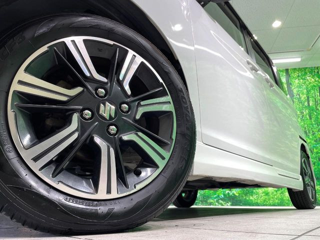 �y����15�C���`�A���~�z�C�[���z�O�ςɃ}�b�`���������A���~�z�C�[���𑕒����Ă���܂��B�e��ЊO�A���~�z�C�[����A�X�^�b�h���X�^�C�����戵�����Ă���܂��B���񂲑��k����������