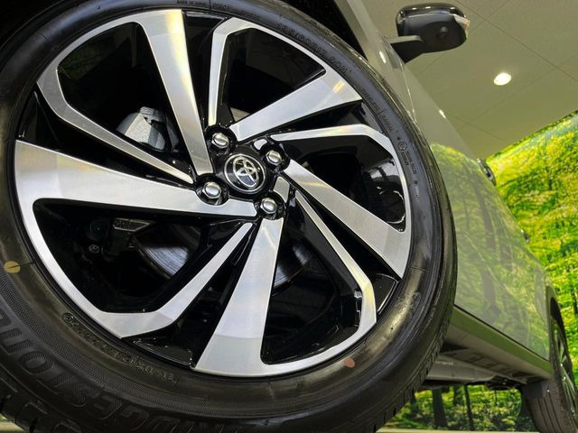 �y����17�C���`�A���~�z�C�[���z�O�ςɃ}�b�`���������A���~�z�C�[���𑕒����Ă���܂��B�e��ЊO�A���~�z�C�[����A�X�^�b�h���X�^�C�����戵�����Ă���܂��B���񂲑��k����������