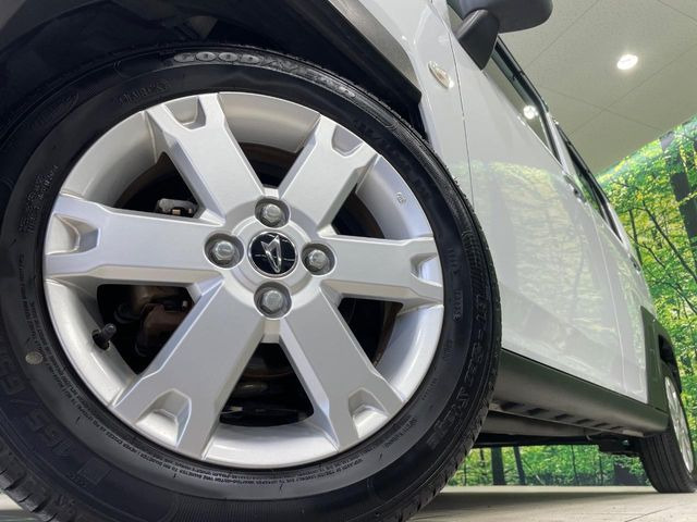 �y����15�C���`�A���~�z�C�[���z�O�ςɃ}�b�`���������A���~�z�C�[���𑕒����Ă���܂��B�e��ЊO�A���~�z�C�[����A�X�^�b�h���X�^�C�����戵�����Ă���܂��B���񂲑��k����������