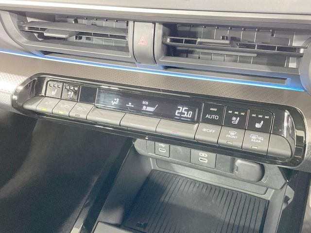 【シートヒーター&ベンチレーション】夏場は涼しい風でお尻や背中の熱やムレを防ぎ、冬はエアコンよりも早く温まってポカポカに!季節を問わず快適に過ごせます。