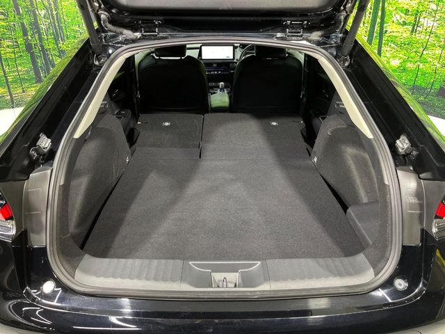 【パワーバックドア】スマートキーや運転席のボタンを押すだけでリアゲートが自動で開閉します!荷物を持っている時や、高い位置にあるバックドアを閉める際に便利な機能です♪